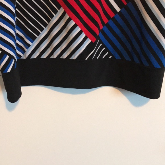 RICKIS Women’s flowy peekaboo top - Picture 7 of 8